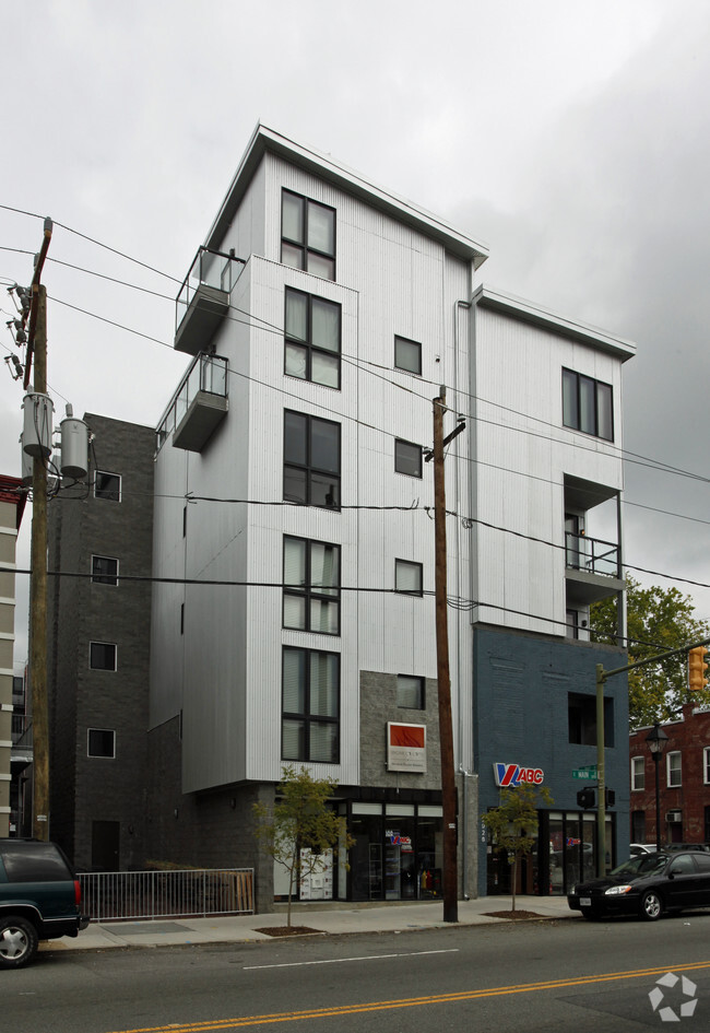Building Photo - Engine at The Masonry