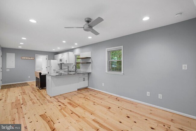 Building Photo - 44600 Tall Timbers Rd