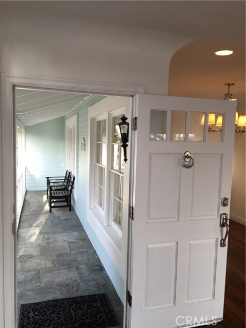 Building Photo - 952 2nd St.