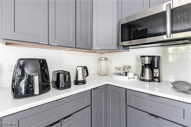 Building Photo - 15410 Allen Way