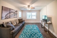 Building Photo - Holiday Special! Midtown 1BR – $795/mo – Pet Friendly