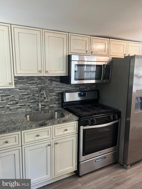 Building Photo - 32 Clementon Ave