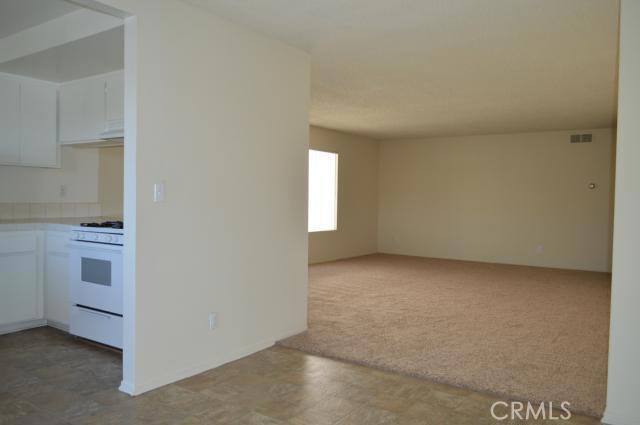 Building Photo - 106 E Avenida San Gabriel