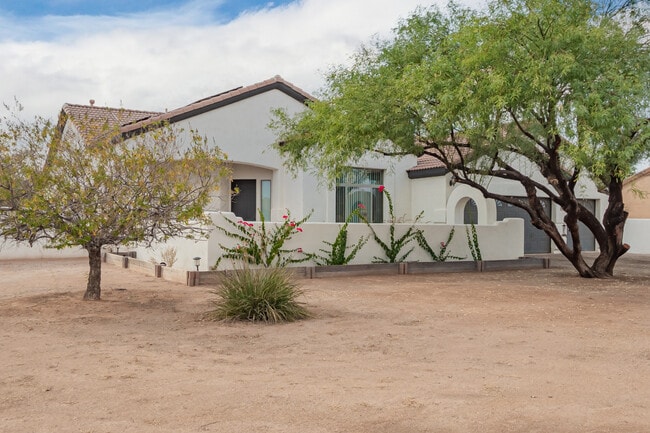 Building Photo - 10335 N Tall Cotton Dr