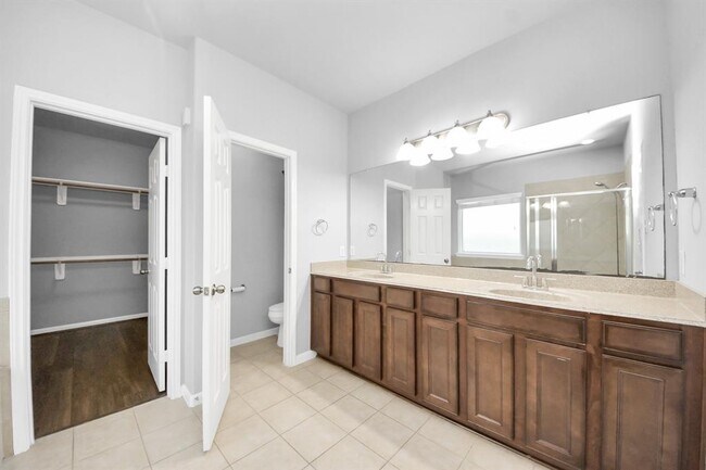 Building Photo - 6306 Bain Dr