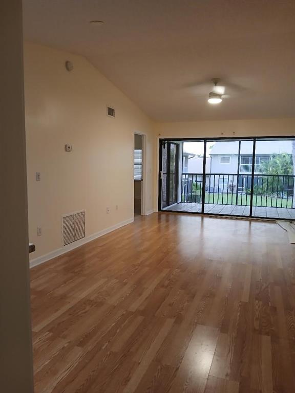 Building Photo - 5787 Summerside Ln