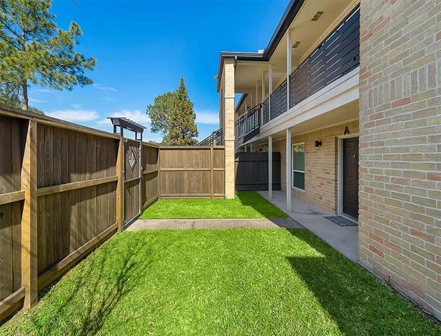 Building Photo - 16311 Luzerne Dr