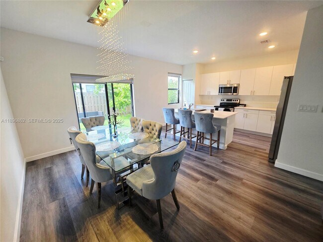 Building Photo - 13130 SW 232nd Ter