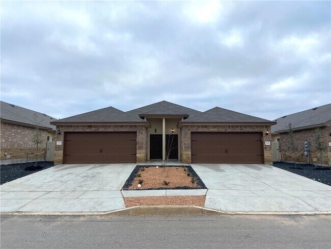 Building Photo - 1505 Lucille St