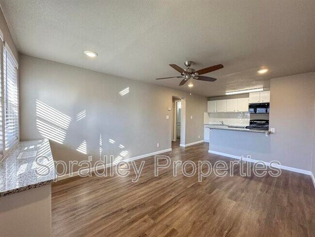 Building Photo - 608 John Paul Jones Dr