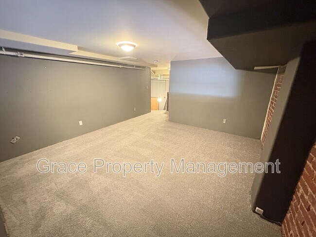 Building Photo - 1617 California St
