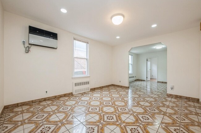 Building Photo - 57 N Tyson Ave