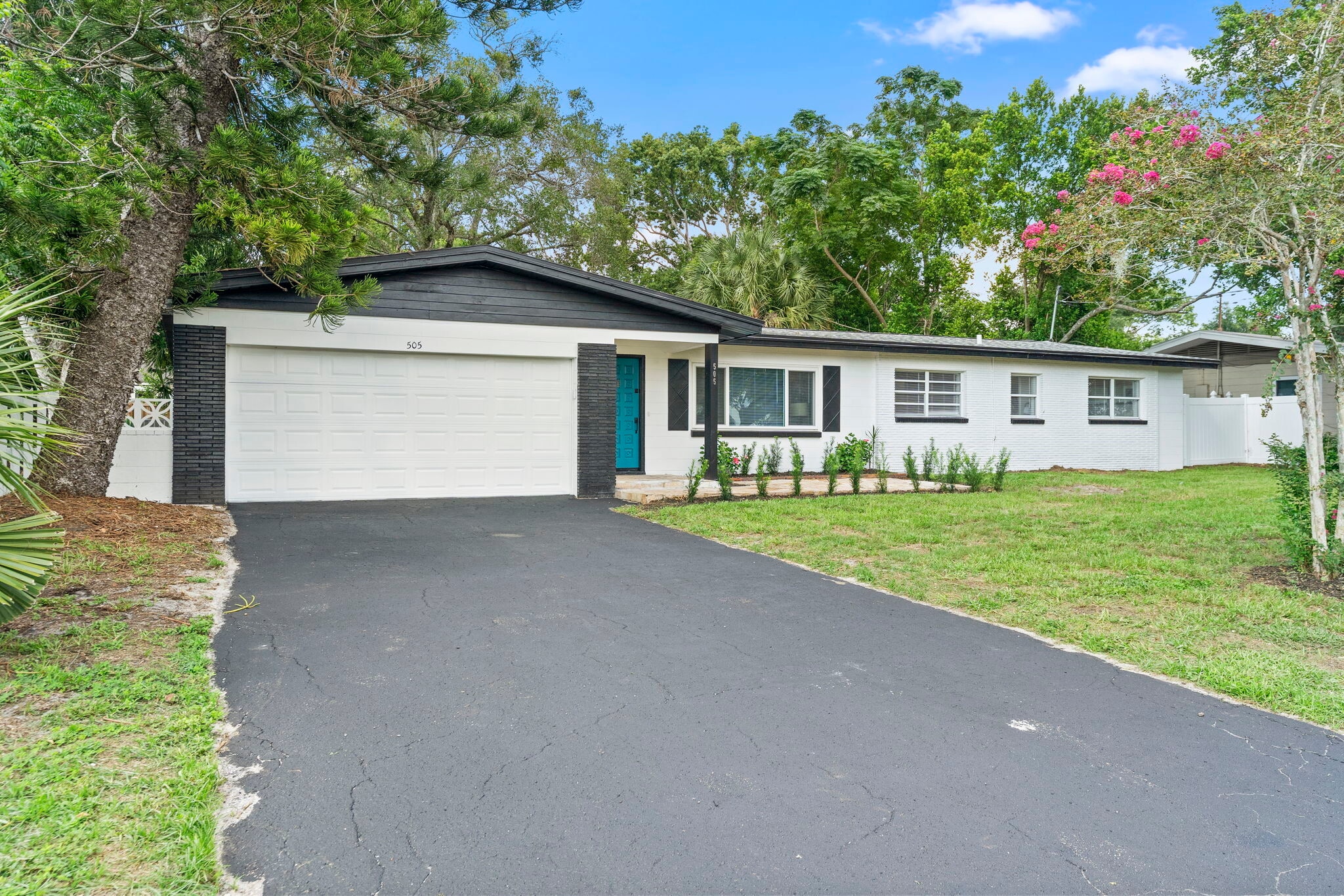 Building Photo - 505 Lake Shore Dr