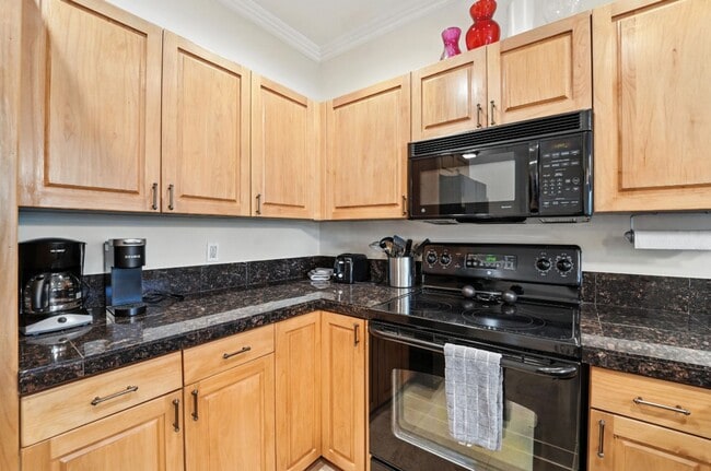 Building Photo - Beautiful 2-Bed, 2-Bath Condo in Gainey Ranch!
