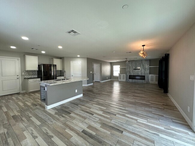 Building Photo - 7758 Meng Ct