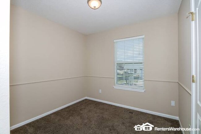 Building Photo - 3 Bed 2.5 Bath Home For Rent In Shoal Cree...