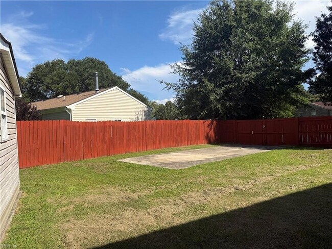 Building Photo - 3339 Dietz Dr