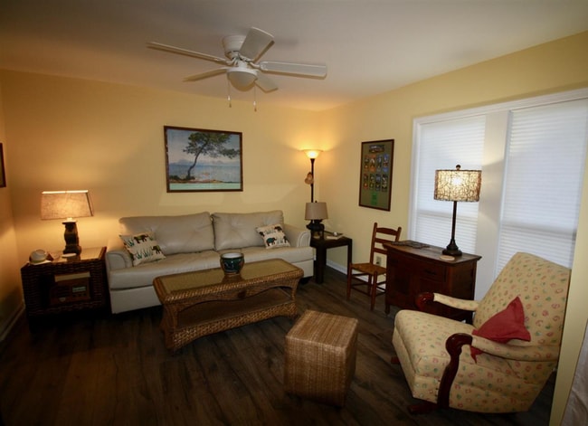 Building Photo - 800 St Andrews DriveLinville Gdns