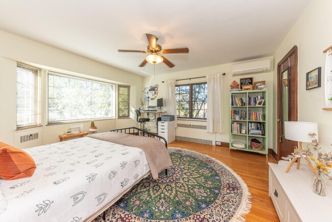 Building Photo - 1911 Geddes Ave