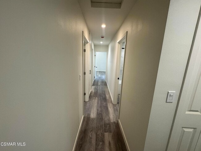 Building Photo - 17018 Midwood Dr