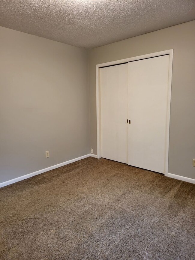 Building Photo - Decatur