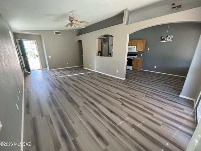 Building Photo - 9172 E Corte Arroyo Oeste