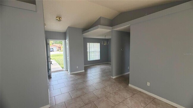 Building Photo - 13223 Moonflower Ct