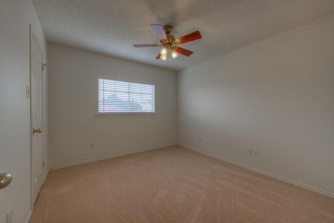 Building Photo - 2623 Andres Way