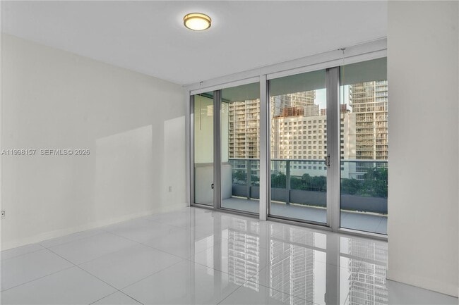Building Photo - 200 Biscayne Blvd Way