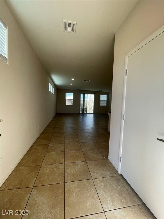 Building Photo - 2124 Del Aqua Ave