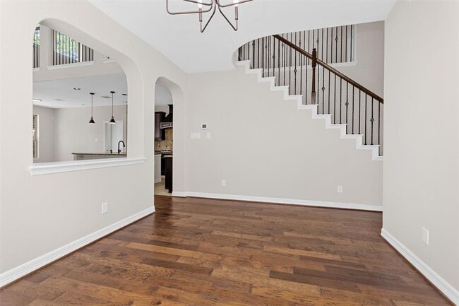 Building Photo - 24015 Richglen Court