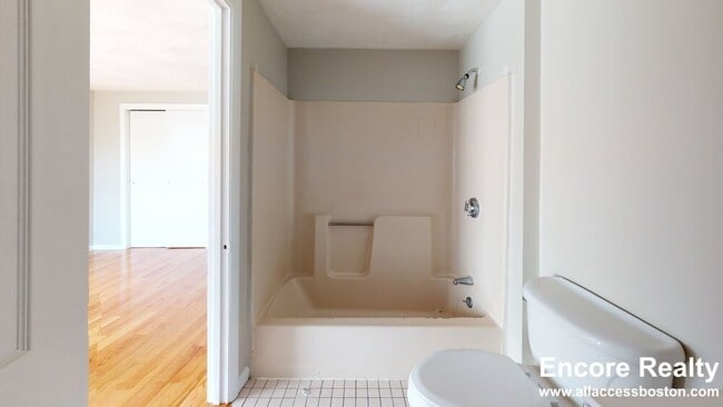 Building Photo - 27 Kelley Ct