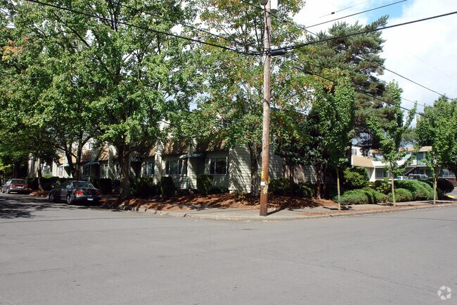 Building Photo - Barrington Terrace