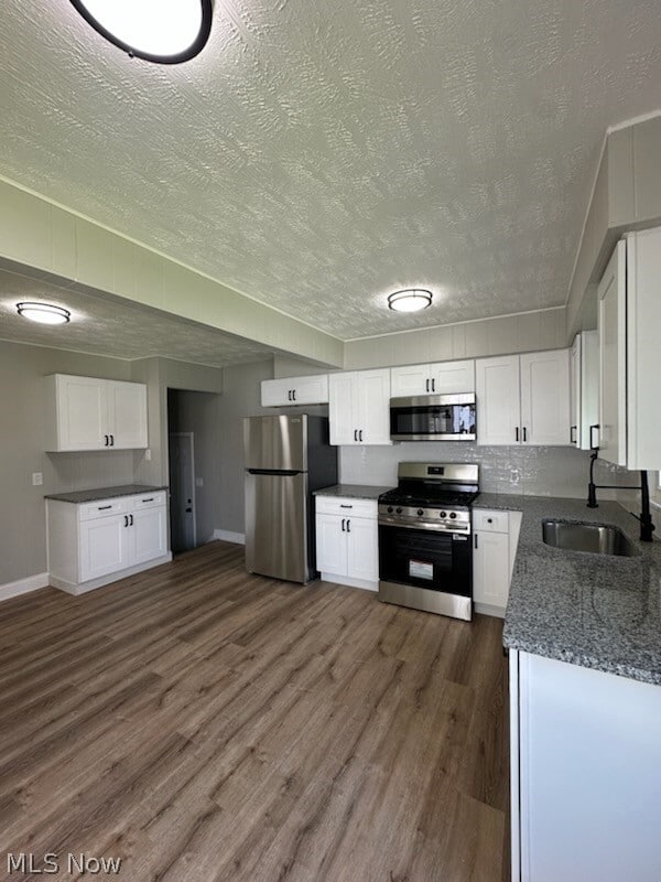 Building Photo - 20605 Hansen Rd