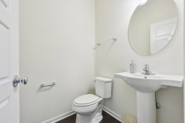 Building Photo - 905 Times Square Dr