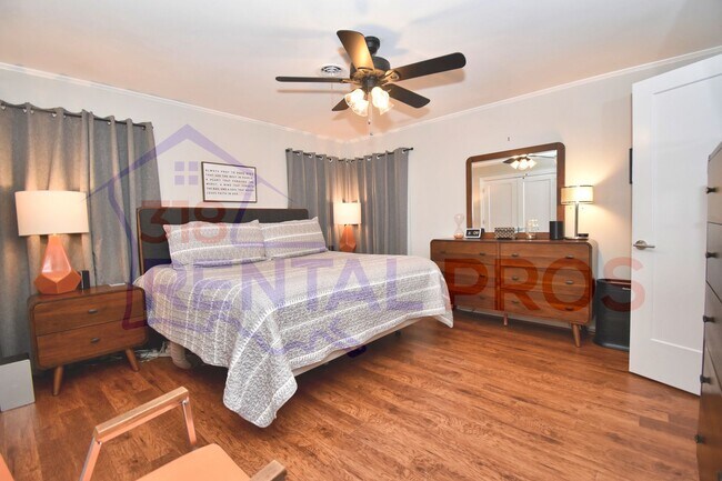 Building Photo - 4 Bed, 3 Bath Home in Ruston