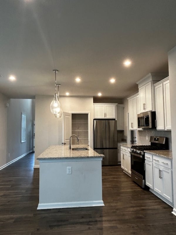 Building Photo - 124 Coppersmith Dr