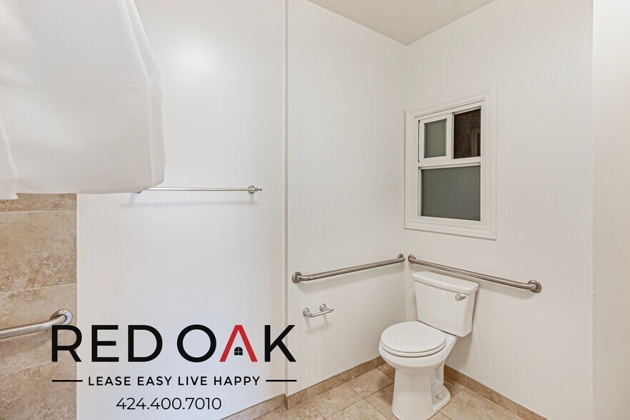 Building Photo - 1509 Wilcox Ave