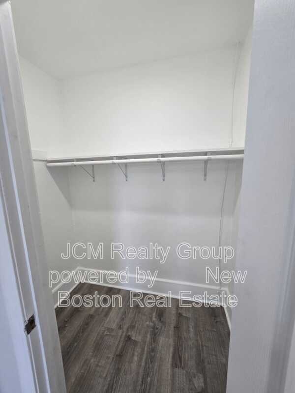 Building Photo - 128 Shawmut St