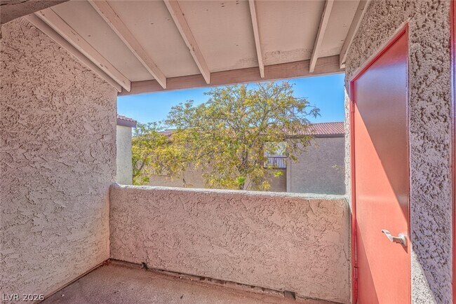 Building Photo - 1455 E Katie Ave