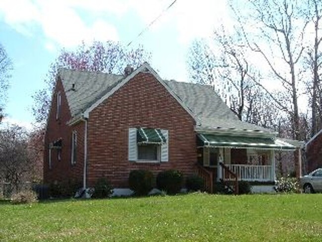 Primary Photo - Charming Brick house