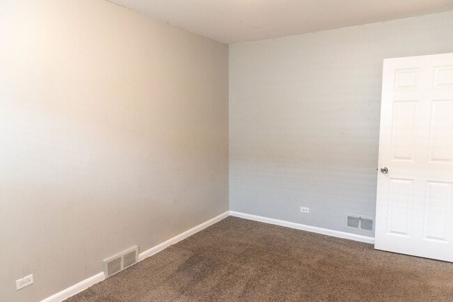 Building Photo - 3 Bed 2 Bath Home For Rent across from Sloan's Lake!