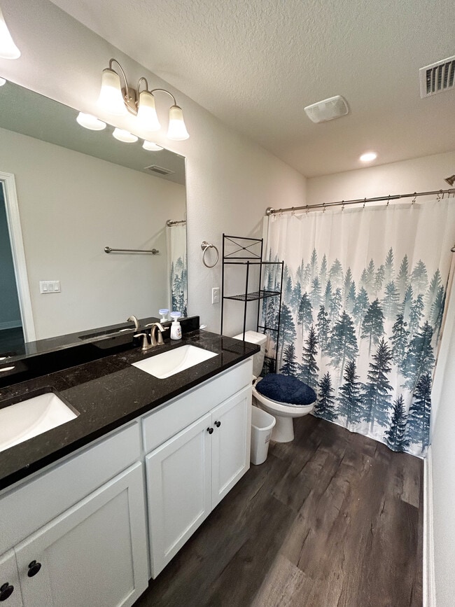 Building Photo - 7077 Sonny Dr