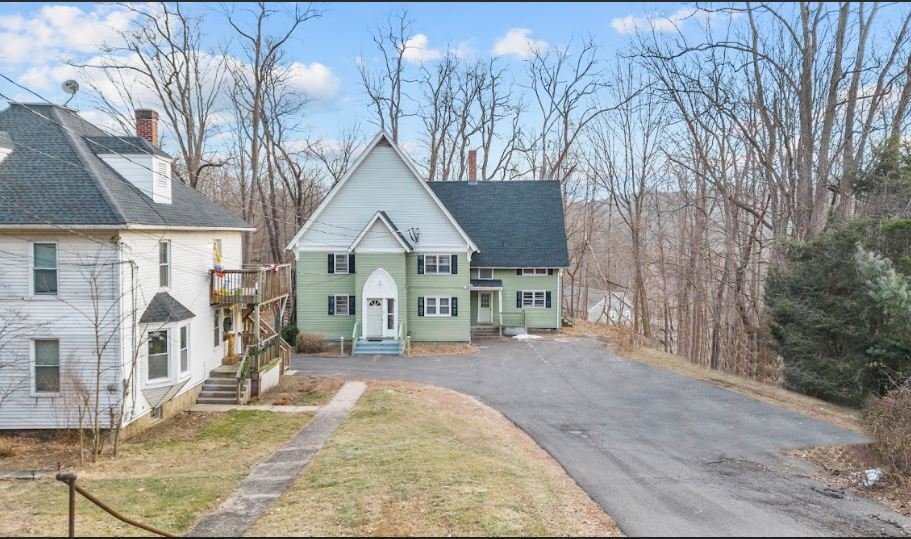 Building Photo - 81-83-83 Torrington Ave