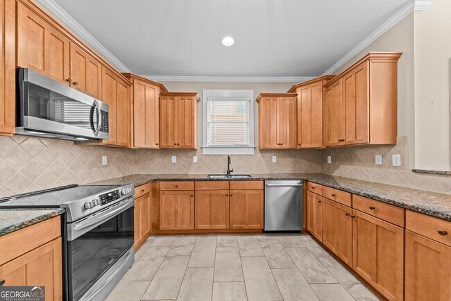 Building Photo - 135 Idlewilde Dr