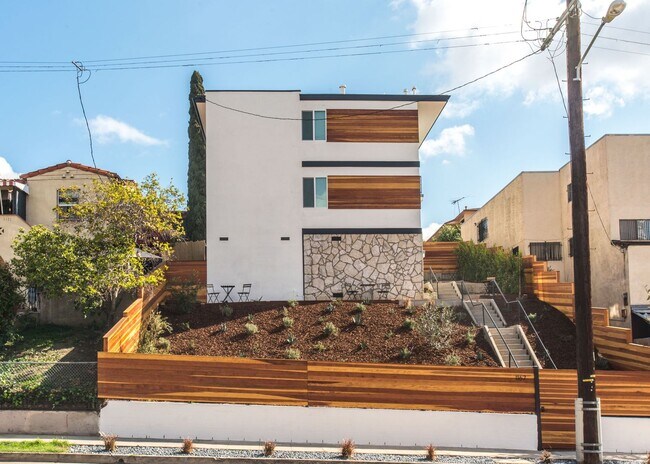 Building Photo - 1167 Bellevue Ave