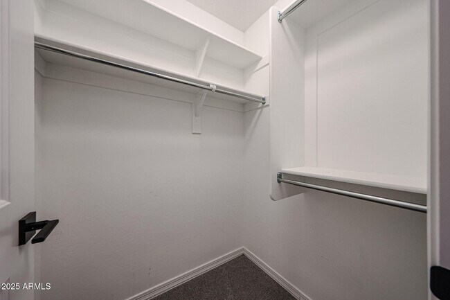 Building Photo - 3332 W Dunbar Dr