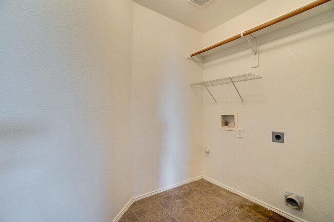 Building Photo - 9804 Westmere Ln