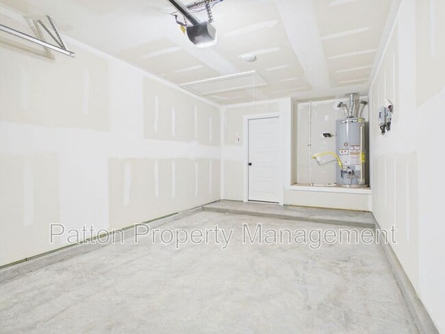 Building Photo - 2757 Paisley Rd