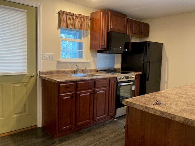 kitchen, new stove & microwave - 24 Village St